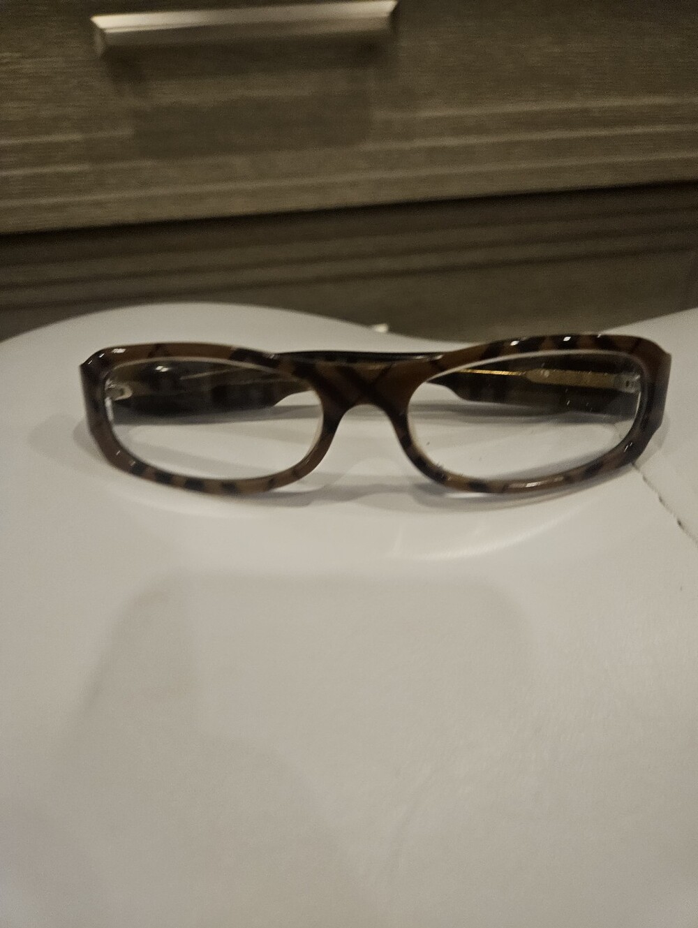 Burberry Tortoiseshell Rectangular Glasses in Brown